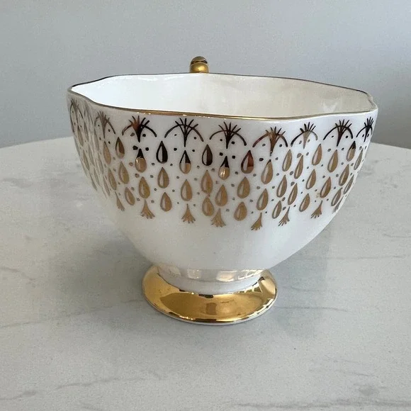 Queen Anne Bone China Snack Set Gold Filigree Teacup Tray England Vtg Tea Party - Picture 11 of 15